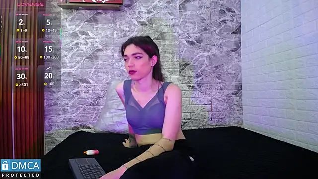 MaeveKuro online show from 09-22-25, 03:12