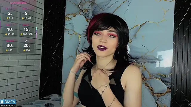 MaeveKuro online show from 11-13-25, 03:10