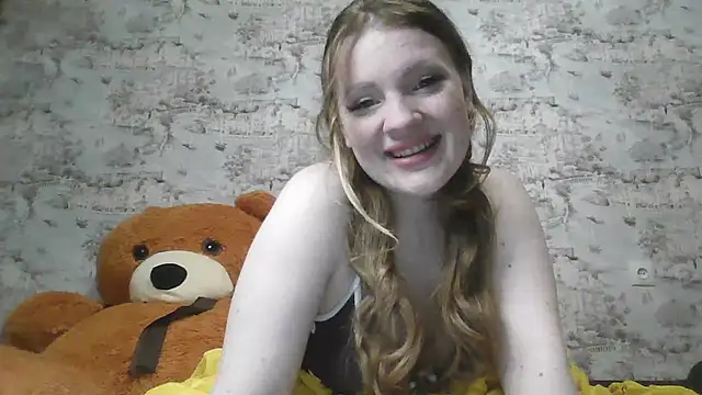 Snapshot of Eveline_May chatting on 03-14-25, 06:18 Eveline May online show from 03-14-25, 06:18