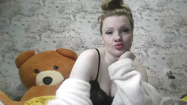 Snapshot of Eveline_May chatting on 03-07-25, 05:49 Eveline May online show from 03-07-25, 05:49