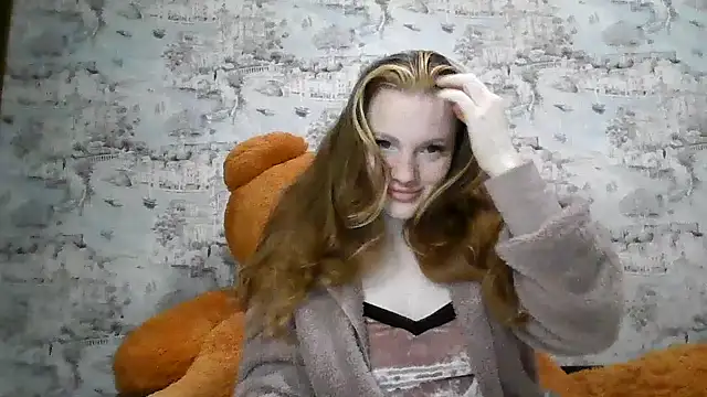 Snapshot of Eveline_May chatting on 10-03-25, 03:57 Eveline May online show from 10-03-25, 03:57