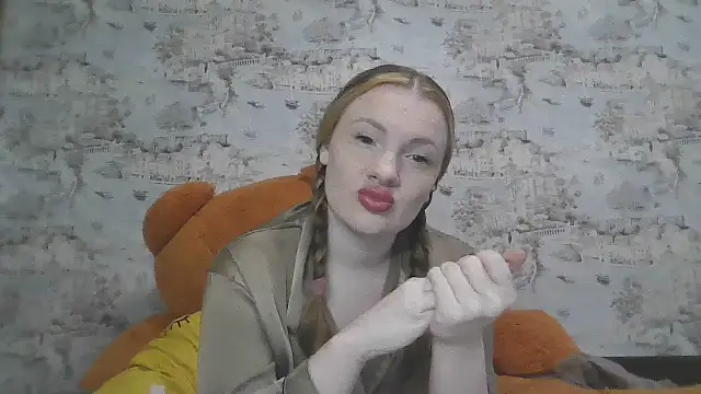 Snapshot of Eveline_May chatting on 10-09-25, 02:28 Eveline May online show from 10-09-25, 02:28