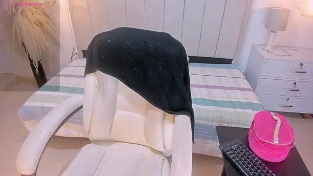 gime lara online show from 12-16-25, 12:09