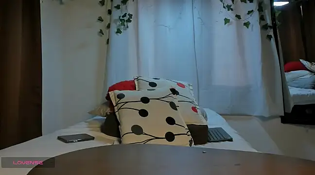 Snapshot of SamanthaLara chatting on 03-17-25, 02:45 SamanthaLara online show from 03-17-25, 02:45