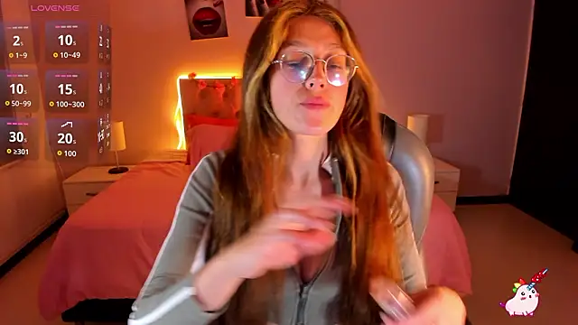 Emily Warren  online show from 02-10-26, 07:46