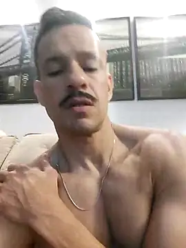 juniortche1313 online show from 11-05-25, 10:57