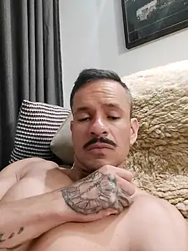 juniortche1313 online show from 11-29-25, 09:59