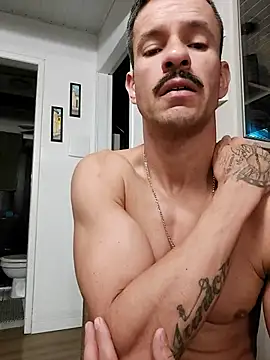 juniortche1313 online show from 12-04-25, 10:53