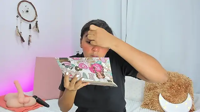 Melodymoore  online show from 04-14-26, 07:30