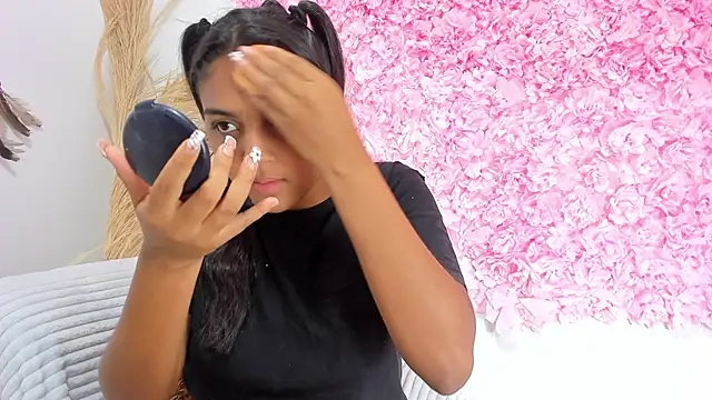 Melodymoore  online show from 02-15-26, 09:25