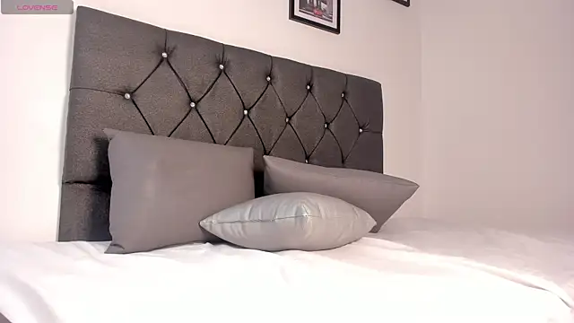 Snapshot of noah_johes chatting on 10-23-25, 04:00 noah johes online show from 10-23-25, 04:00