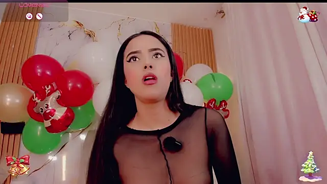 Snapshot of ValeriCardenas chatting on 12-18-25, 01:22 ValeriCardenas online show from 12-18-25, 01:22