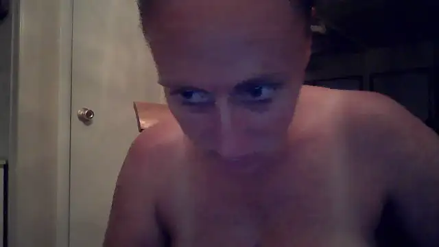 Snapshot of Butterflysky777 chatting on 10-06-25, 01:07 Butterflysky777 online show from 10-06-25, 01:07