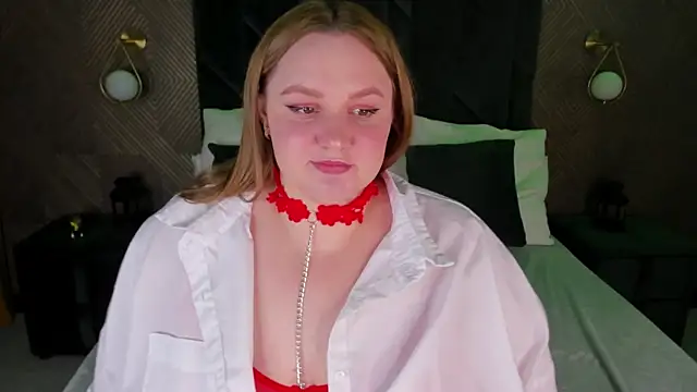 Snapshot of Amy_Hall chatting on 03-04-25, 07:51 Amy Hall online show from 03-04-25, 07:51