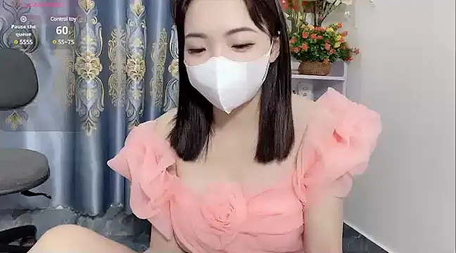 Snapshot of shishi_101 chatting on 03-22-25, 01:54 shishi 101 online show from 03-22-25, 01:54