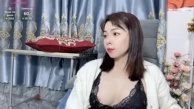 Snapshot of shishi_101 chatting on 03-16-25, 01:17 shishi 101 online show from 03-16-25, 01:17