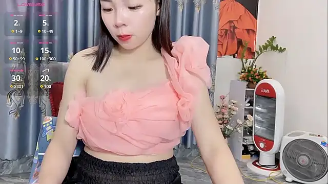 Snapshot of shishi_101 chatting on 03-14-25, 06:10 shishi 101 online show from 03-14-25, 06:10