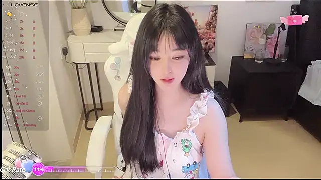 Milla-z online show from 03-18-25, 02:06