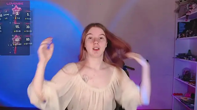 Strawberry juli online show from 03-28-26, 11:33