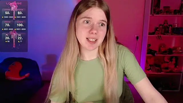 Strawberry juli online show from 06-04-26, 07:24