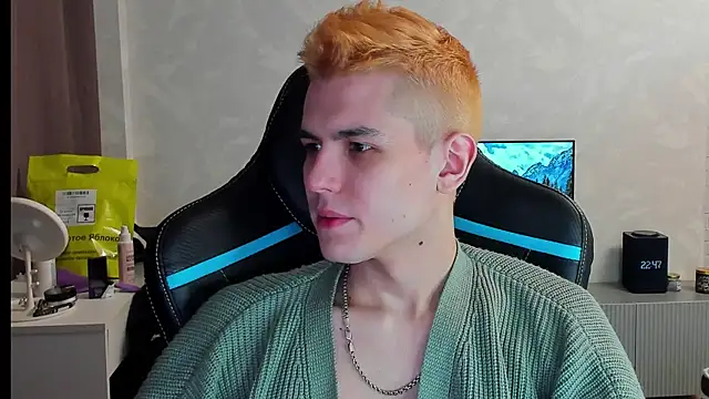 TravisRevas online show from 03-05-25, 07:49