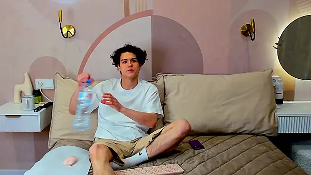 TravisRevas online show from 02-25-26, 05:13