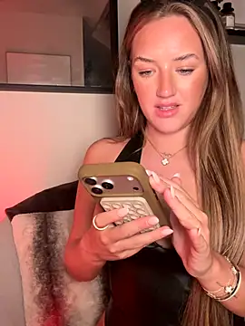 MissMaisiex online show from 10-14-25, 08:20