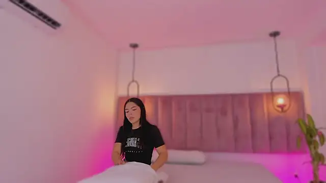 Haily b online show from 02-17-26, 07:44