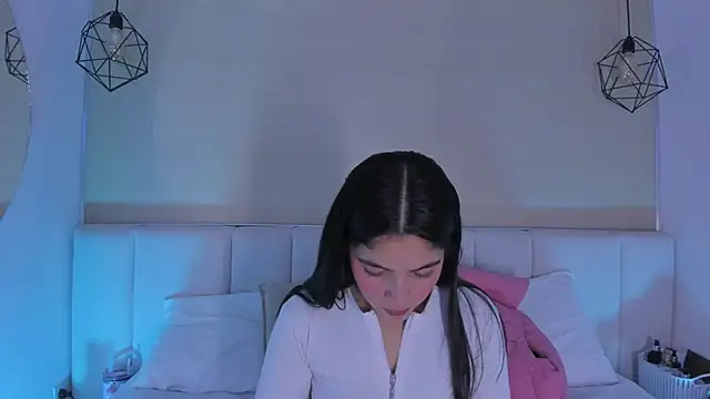 Snapshot of Haily_b chatting on 05-12-26, 10:54 Haily b online show from 05-12-26, 10:54