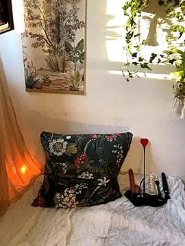 Rosemarie Blu online show from 10-19-25, 06:05
