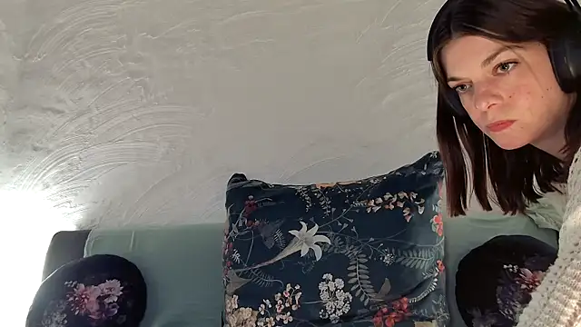 Snapshot of Rosemarie_Blu chatting on 03-01-26, 08:31 Rosemarie Blu online show from 03-01-26, 08:31