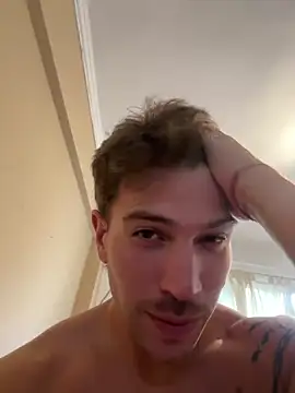 Snapshot of shuki0101 chatting on 03-11-25, 08:20 shuki0101 online show from 03-11-25, 08:20