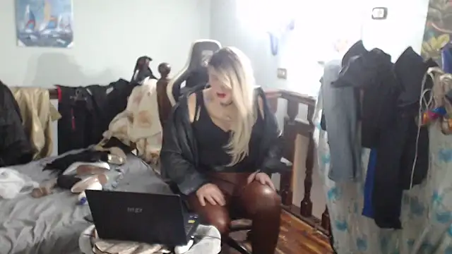 emmex671 online show from 02-26-25, 05:57