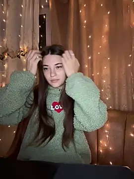 MrrKate online show from 12-15-25, 02:06