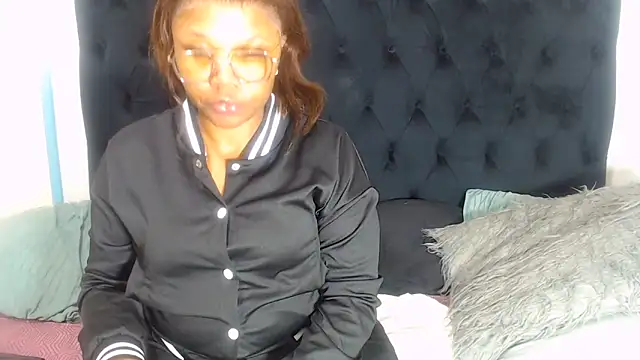 Snapshot of BootyClitQueen chatting on 06-05-26, 01:50 BootyClitQueen online show from 06-05-26, 01:50