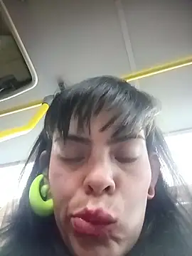 Snapshot of Ali3Martin chatting on 02-18-26, 02:09 Ali3Martin online show from 02-18-26, 02:09