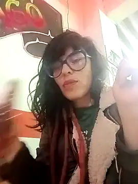 Snapshot of Ali3Martin chatting on 03-14-25, 11:32 Ali3Martin online show from 03-14-25, 11:32