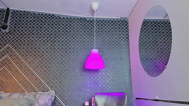 Aleja bloom online show from 09-26-25, 03:52