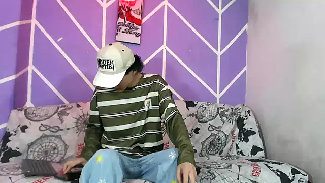 Snapshot of Maxxi_hot23 chatting on 09-26-25, 07:21 Maxxi hot23 online show from 09-26-25, 07:21