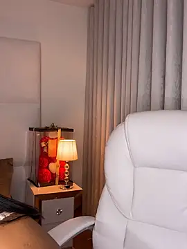 Snapshot of Amylewisq chatting on 03-05-25, 03:18 Amylewisq online show from 03-05-25, 03:18