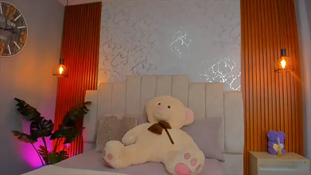 ScarlettWallace online show from 04-09-26, 07:20