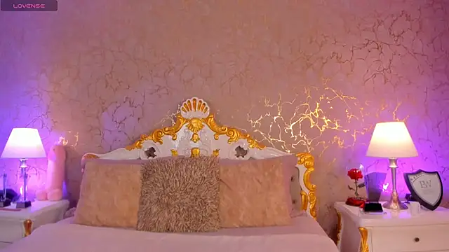 ScarlettWallace online show from 06-19-26, 07:30