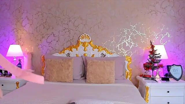 ScarlettWallace online show from 12-21-25, 09:59