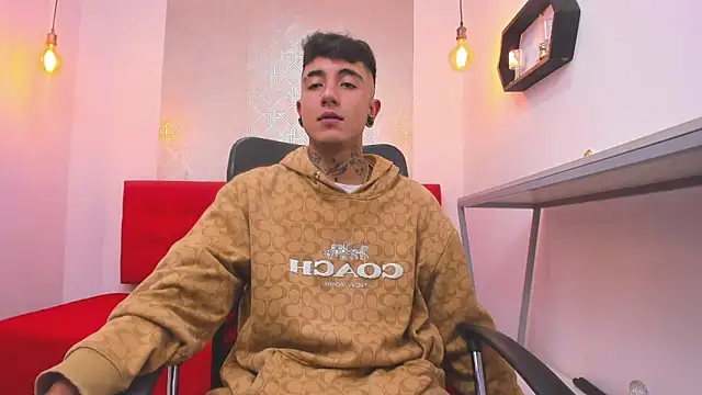 Patrick Rango online show from 12-17-25, 03:11