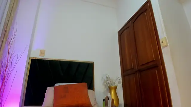 SeleneLujan online show from 02-12-26, 11:43