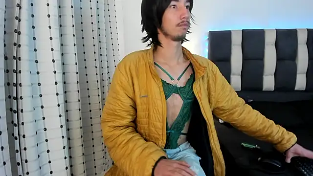 loverisu-coral online show from 01-14-26, 11:19