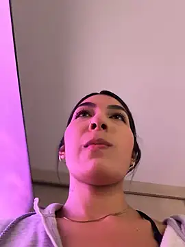 AshleyG 222 online show from 05-28-26, 04:46