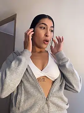 AshleyG 222 online show from 10-15-25, 04:26