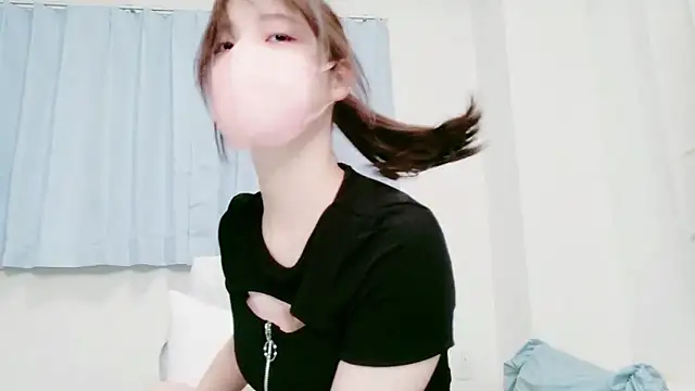 Snapshot of NANA_7 chatting on 03-03-26, 10:11 NANA 7 online show from 03-03-26, 10:11