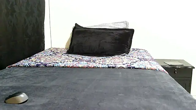 Novata online show from 10-09-25, 02:23